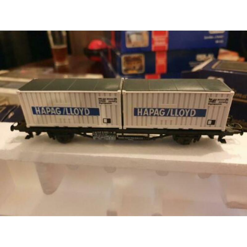 Lima 302856-1 wagon met 2 containers