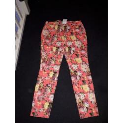 Vrolijke Roze Miss Etam Broek met Bloemen maat 44