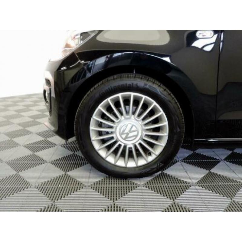 Volkswagen up! 1.0 high up! BlueMotion (navi,airco,cruise)