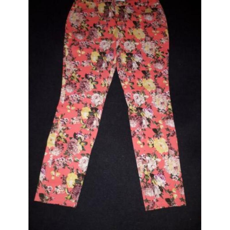 Vrolijke Roze Miss Etam Broek met Bloemen maat 44