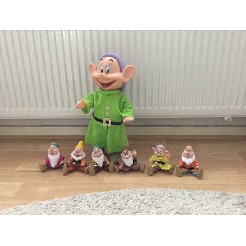 Disney grote dopey en 6 dwergen sneeuwitje