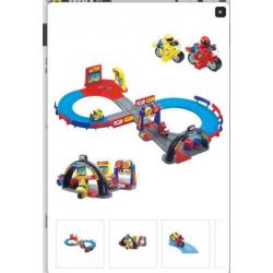Motor racebaan. Booster motorcycle products racetrack