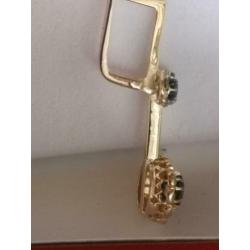 Antieke gouden oorhangers met saffier en diamanten
