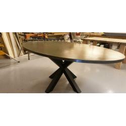 ovale betonlook eettafel olijf groen