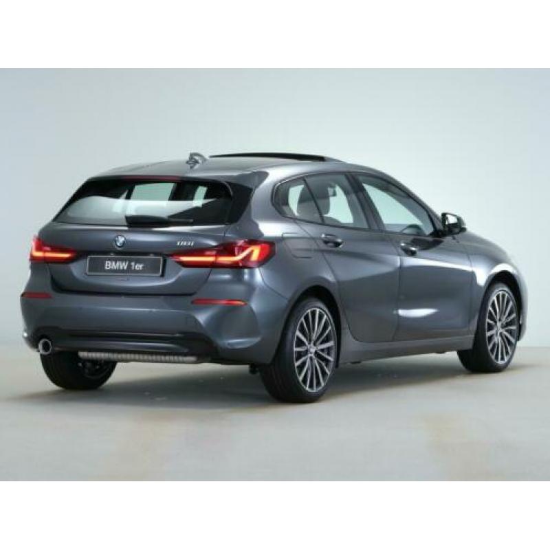BMW 1 Serie 118i Executive | Sport Line | Live Cockpit Profe