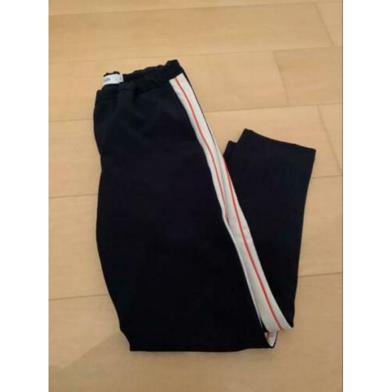 Closed blanch pantalon maat 25(valt ruim)