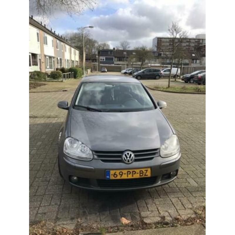 Volkswagen Golf 1.6 75KW 5D 2004 Grijs airco NAP