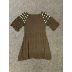 Tuniek m