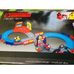 Motor racebaan. Booster motorcycle products racetrack