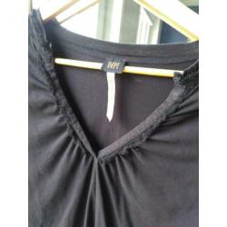 Effen zwarte longsleeve met leuke details Dept L/40