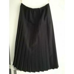 rok,plooirok,zwart,chic,,nieuw,merk,Larissa,42,feest
