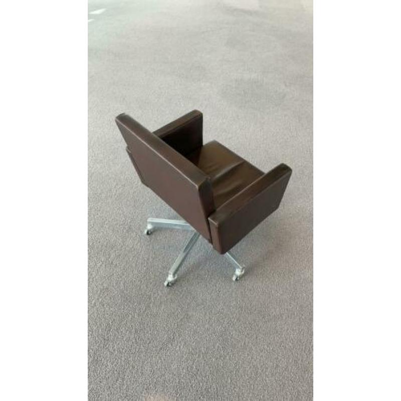 AVL Office Chair