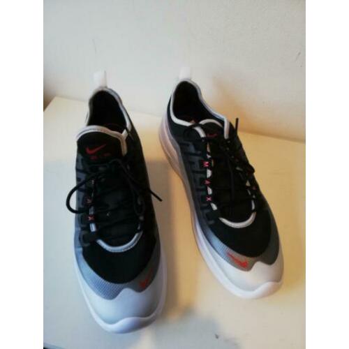 Nieuwe heren sportschoenen van merk Nike mt 45