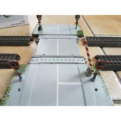 Märklin Volautomatische overweg artikel nr 74923