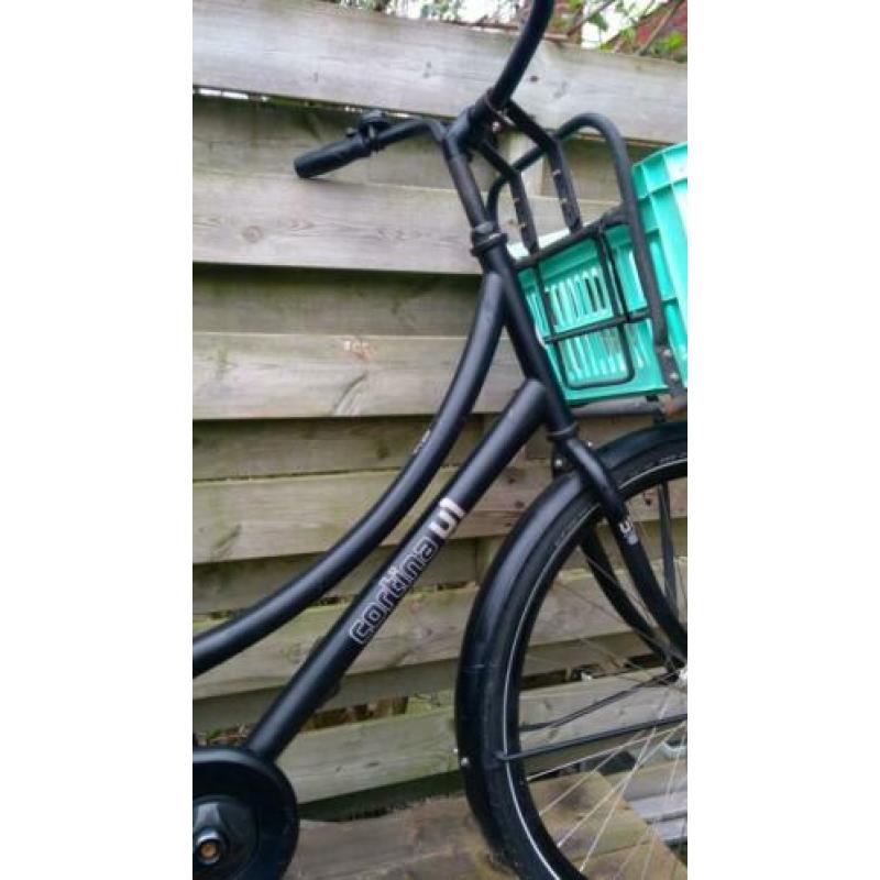 CORTINA U1 damesfiets transportfiets zwart met krat