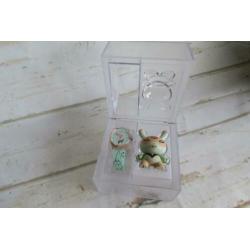 Kidrobot for Swatch Originals GB132 Tara McPherson Horloge