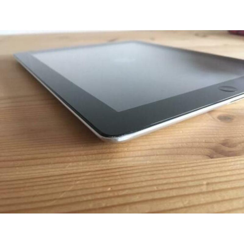 Ipad 2 met krasvrij beeldscherm en icloud account