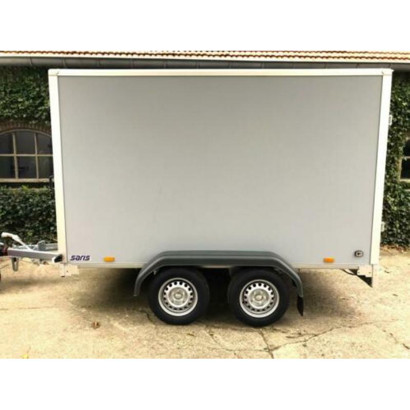 NIEUW SARIS gesloten aanhangwagen tandemasser ACTIEPRIJS