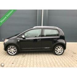 Volkswagen Up! 1.0 cross up! 5 deurs 75PK Cruise/Navi/Airco/