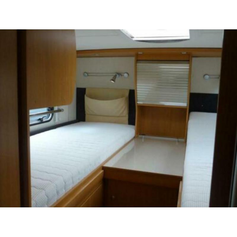 Burstner Nexxo 728 130PK Enkele Bedden Airco Cruise Controle