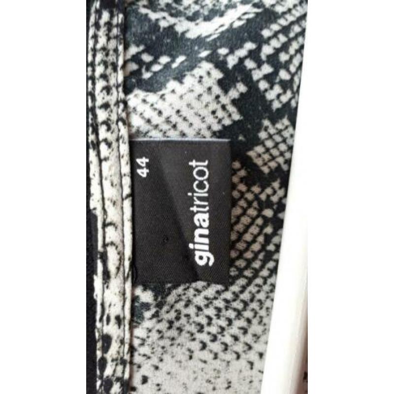 Jurk v Gina tricot mt 44 grijs