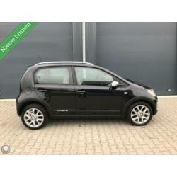 Volkswagen Up! 1.0 cross up! 5 deurs 75PK Cruise/Navi/Airco/