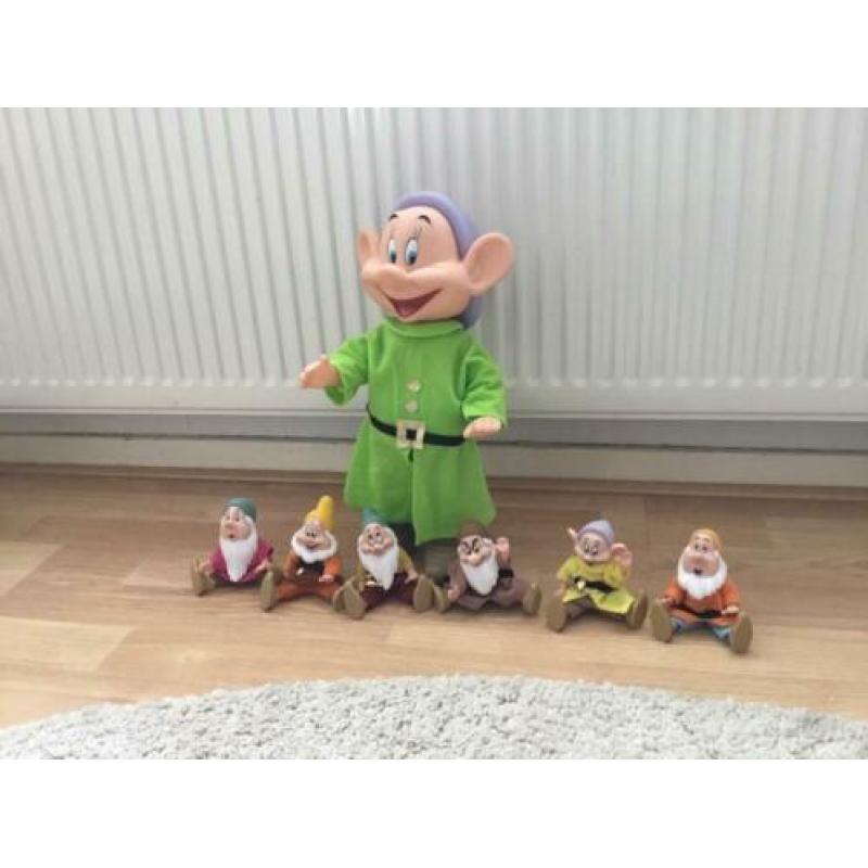 Disney grote dopey en 6 dwergen sneeuwitje