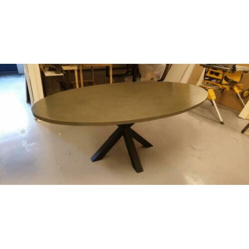 ovale betonlook eettafel olijf groen