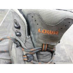 Lowa wandelschoenen maat 39