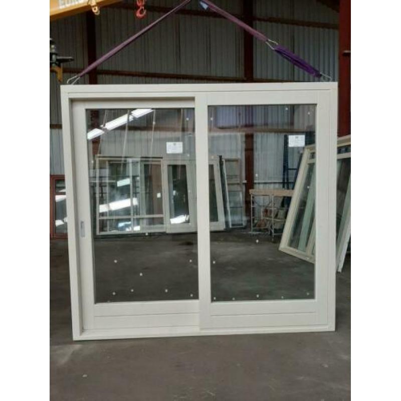 Nieuw hardhoute schuifpui Hr++ bezorge/factuur mogelijk