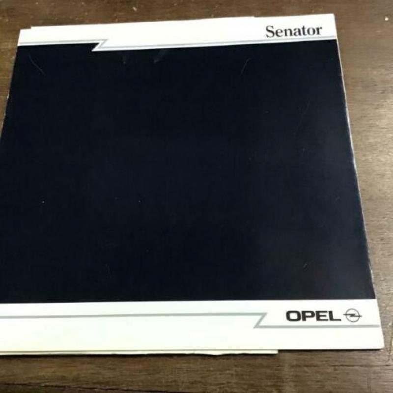 Grote Opel Senator folder
