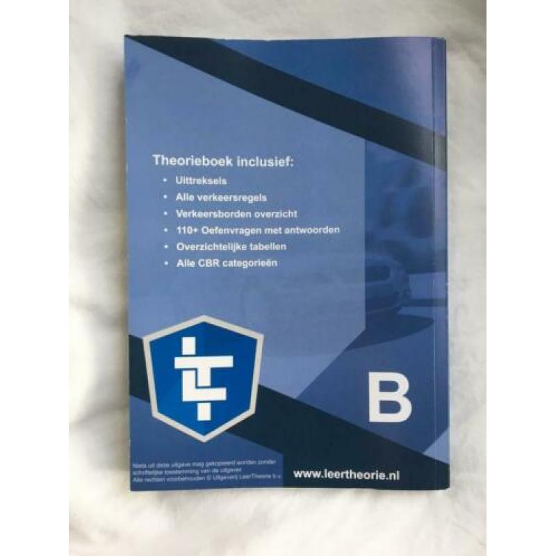 Theorieboek rijbewijs B + online toetsen