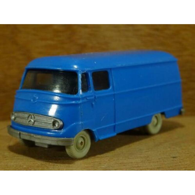 WIKING 1:87, Oude MB L-319 Bestelwagen Blauw, Zie Foto`s