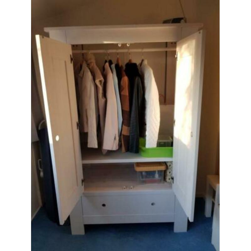 Set: Commode + Kast