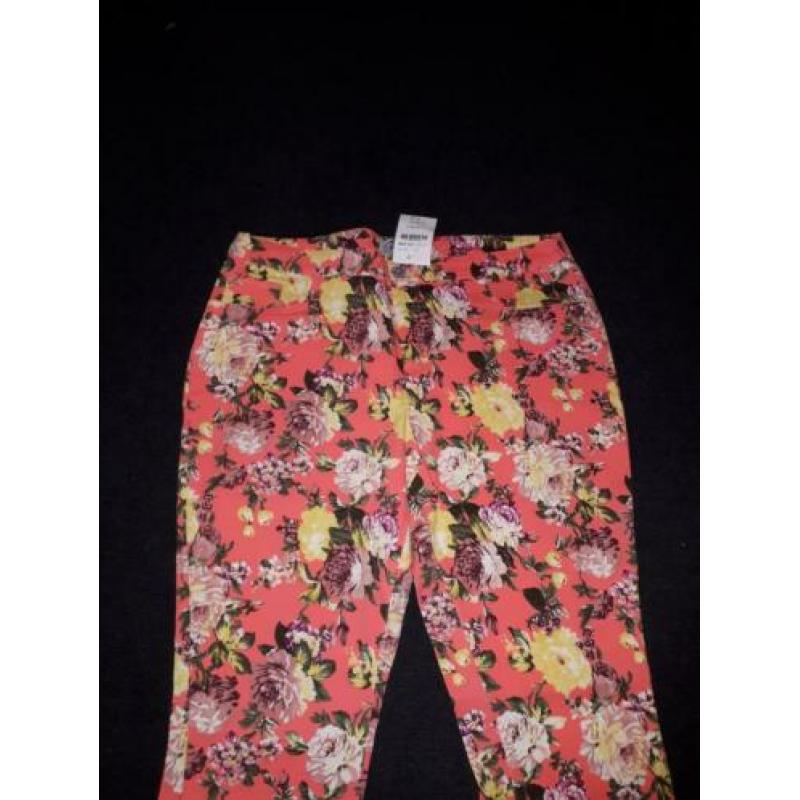 Vrolijke Roze Miss Etam Broek met Bloemen maat 44