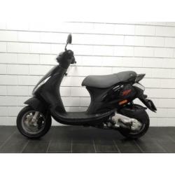 Piaggio Zip / 4Takt / SNOR / Schadevrij / Keurige Scooter