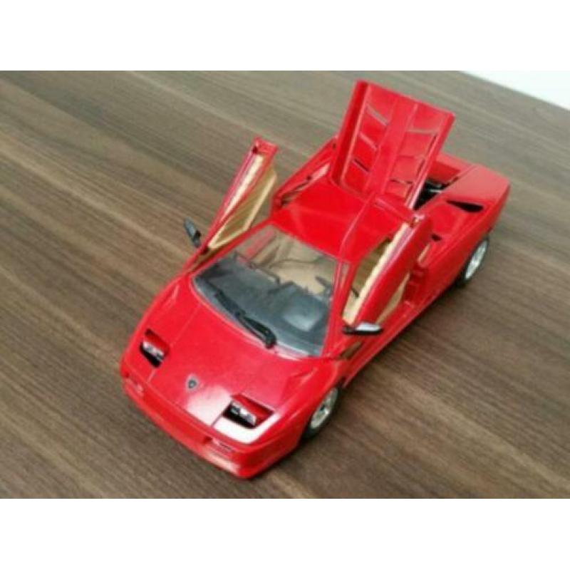 LAMBORGHINI DIABLO rood 1:18 Merk POLISTIL TONKA