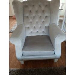 mooie fauteuil stof kleur kaki.weinig op gezeten