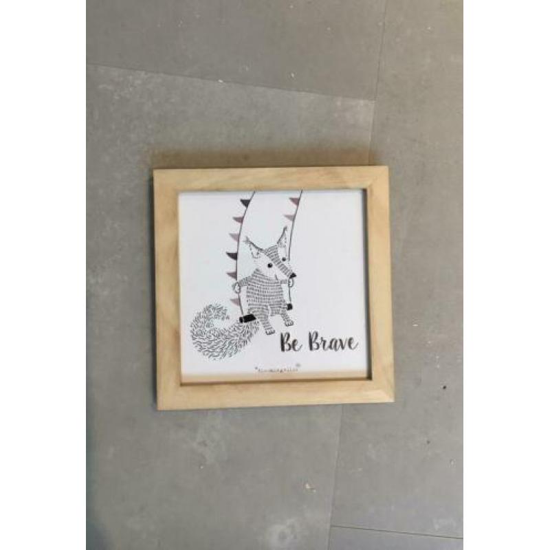 Bloomingville lijstjes + haakjes voor de babykamer