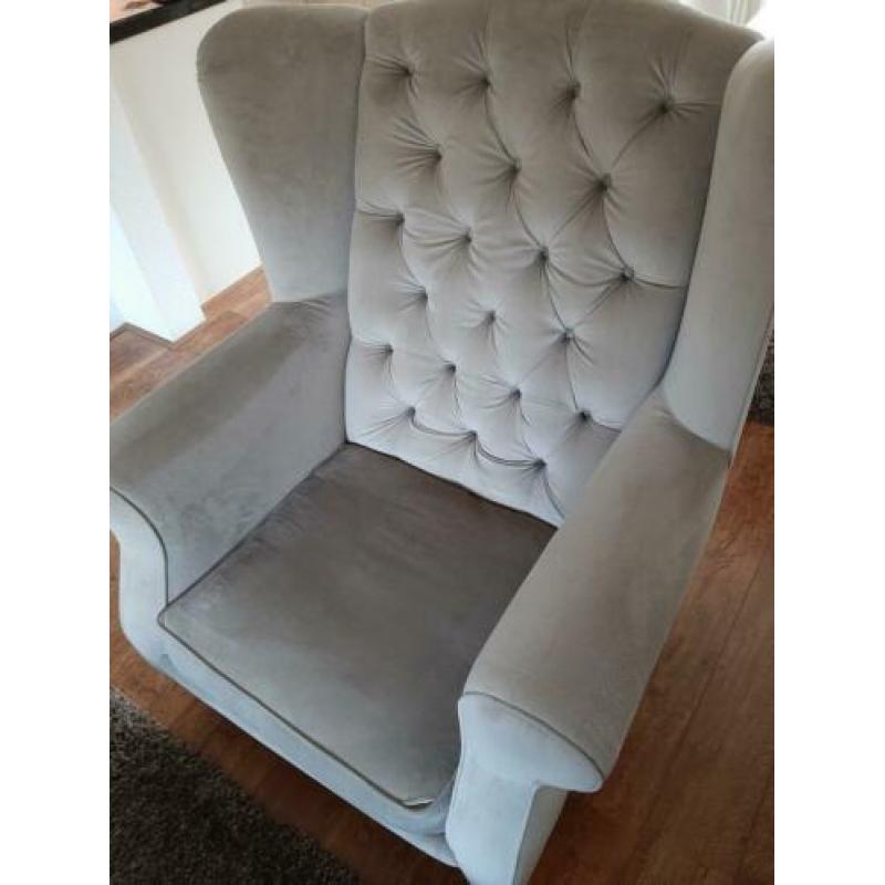 mooie fauteuil stof kleur kaki.weinig op gezeten