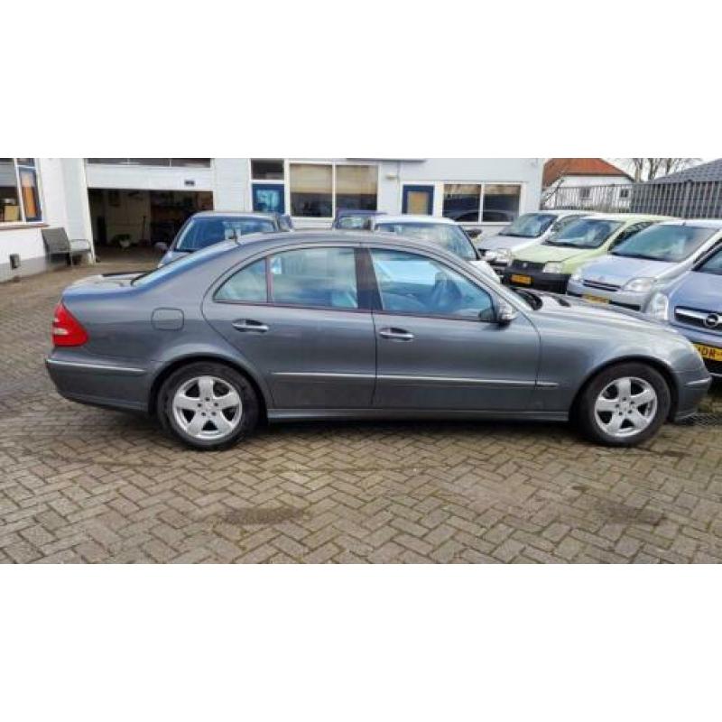 Zeer nette Mercedes avant-garde 320cdi