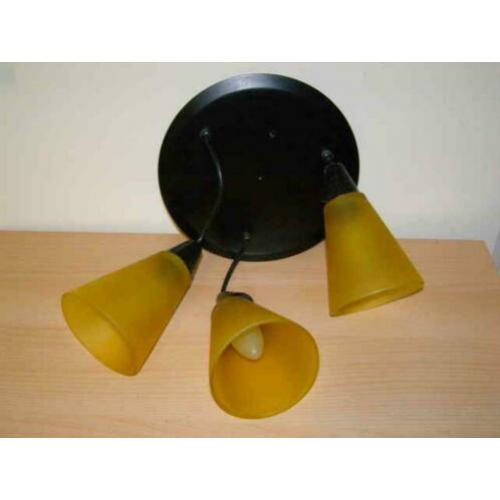 Ikea hanglamp met gele kapjes (A18 2999)