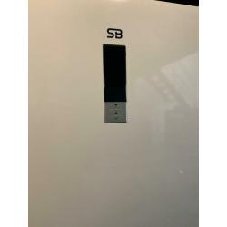 SB 4058 koel vriescombinatie 324 liter nieuw A+++