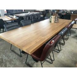 Magazijn Leegverkoop Grote eiken houten eettafel industrieel