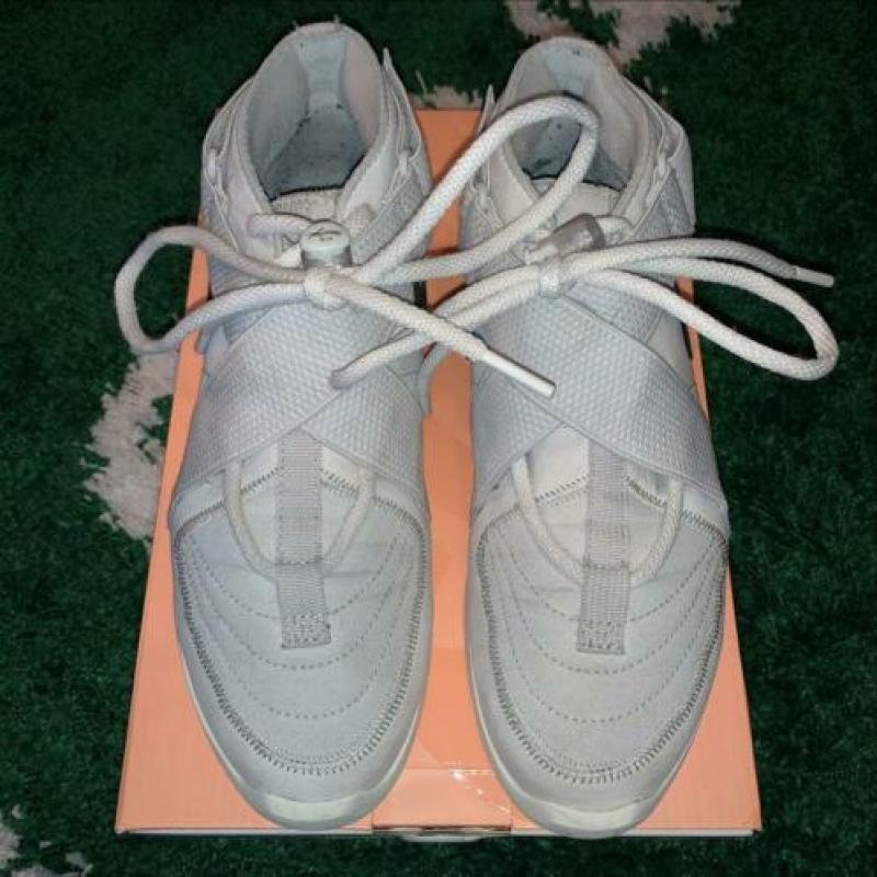Nike Air Fear Of God Raid Light Bone 40