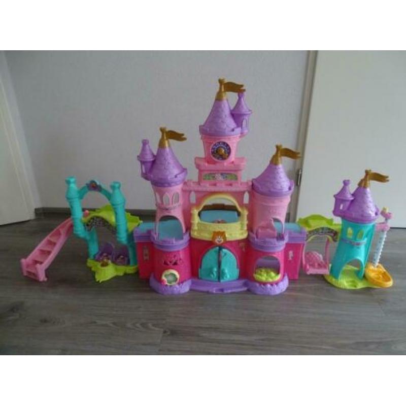 Vrolijke vriendjes kasteel, koets, eenhoorn