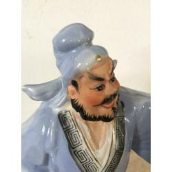 Chinees porseleinen beeldje 19cm