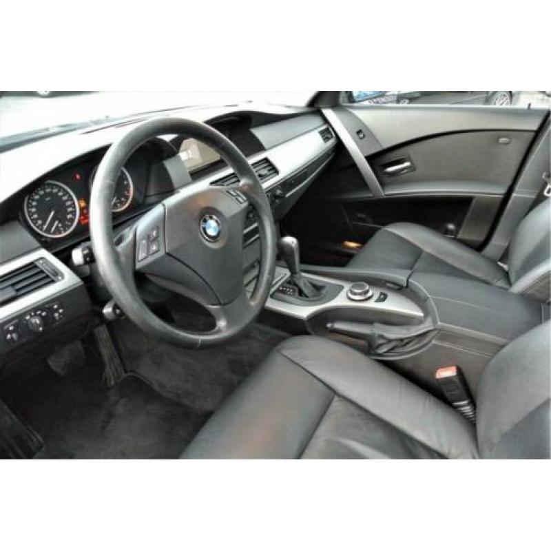 BMW 5 Serie 523i Business Line Automaat Leder Navigatie