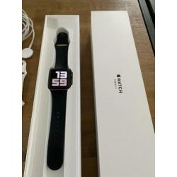 Apple Watch Series 3 (42mm) Licht beschadigd