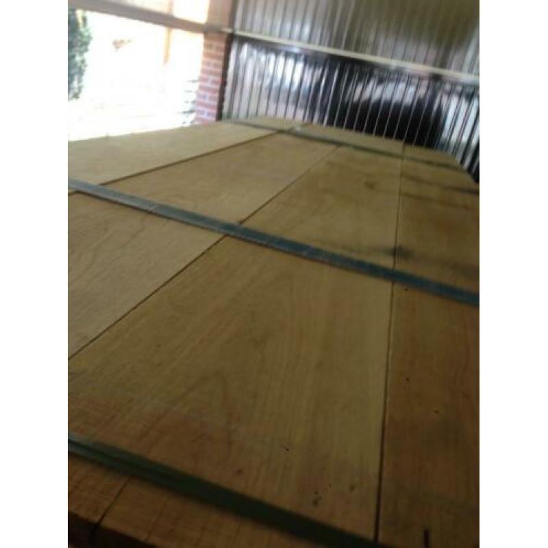 prachtige eiken planken 28mm dik,mooi voor interieur werk